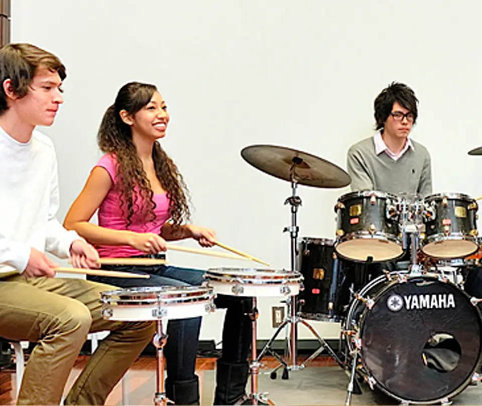 Cursos de batería drums para niños en Yamaha Tarragona
