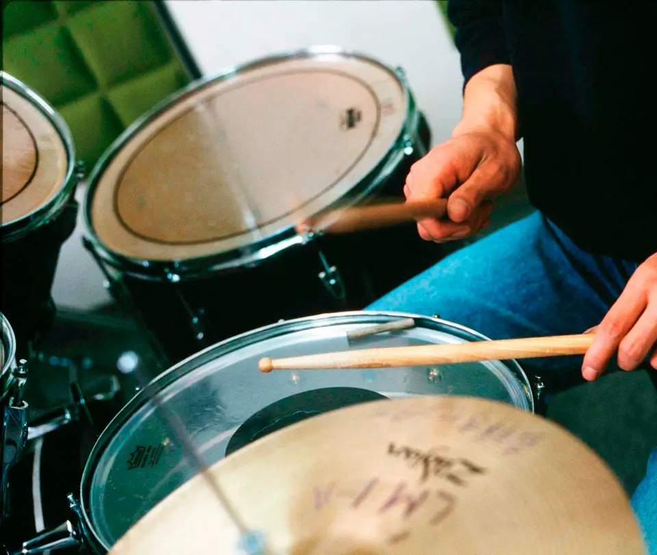 Cursos de batería Drums en Yamaha Tarragona para jóvenes y adultos