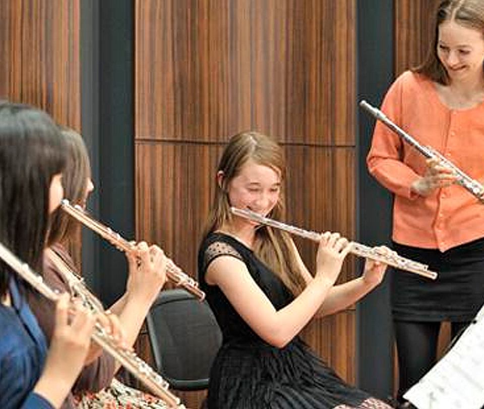 Cursos de flauta travesera junior para niños en Yamaha Tarragona
